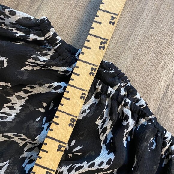 Nine West Patterned Long Sleeve Peasant Blouse Black White Size Medium - Picture 5 of 6